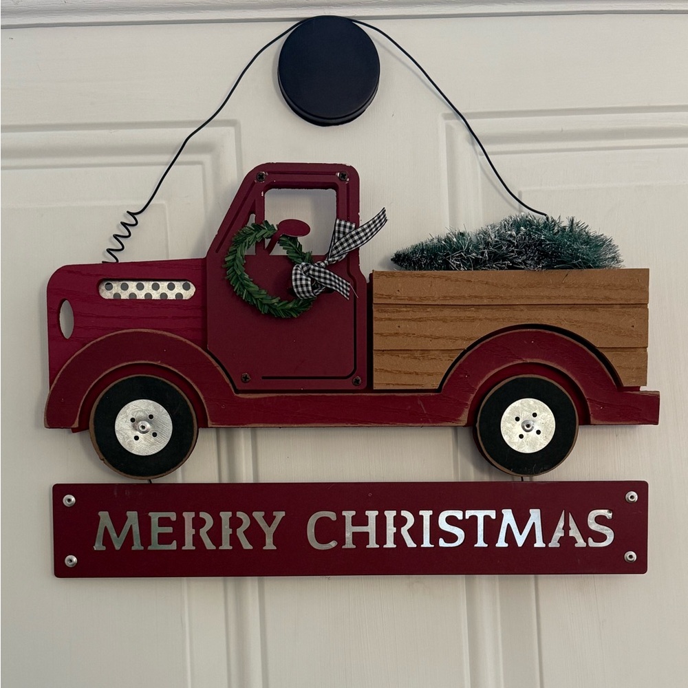 NWT St. Nicholas Square Red Truck Wall Decor 15x14”